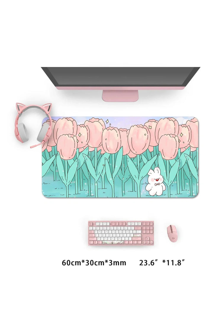 Lisslune | Tulip Desk Mat