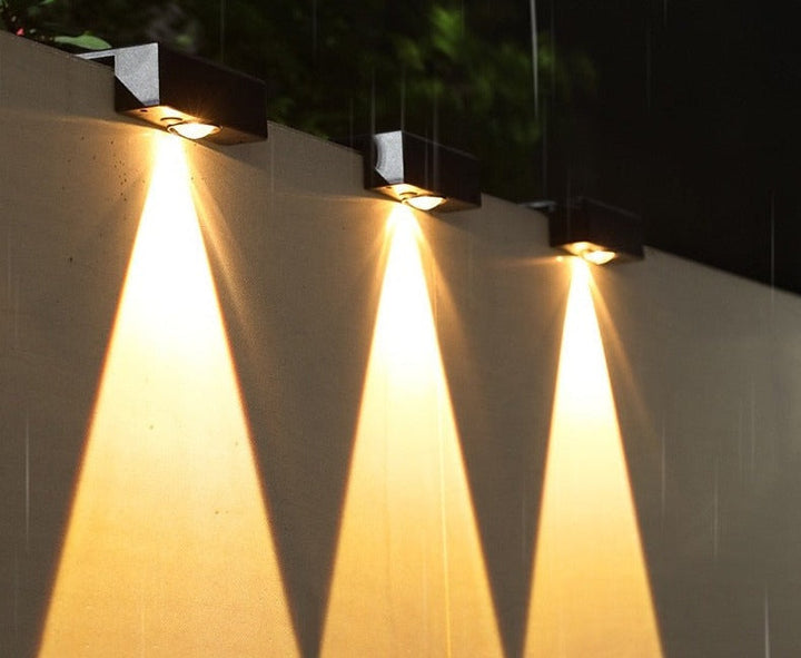 Lisslune | TrackGlow – Weatherproof Solar Outdoor Lighting