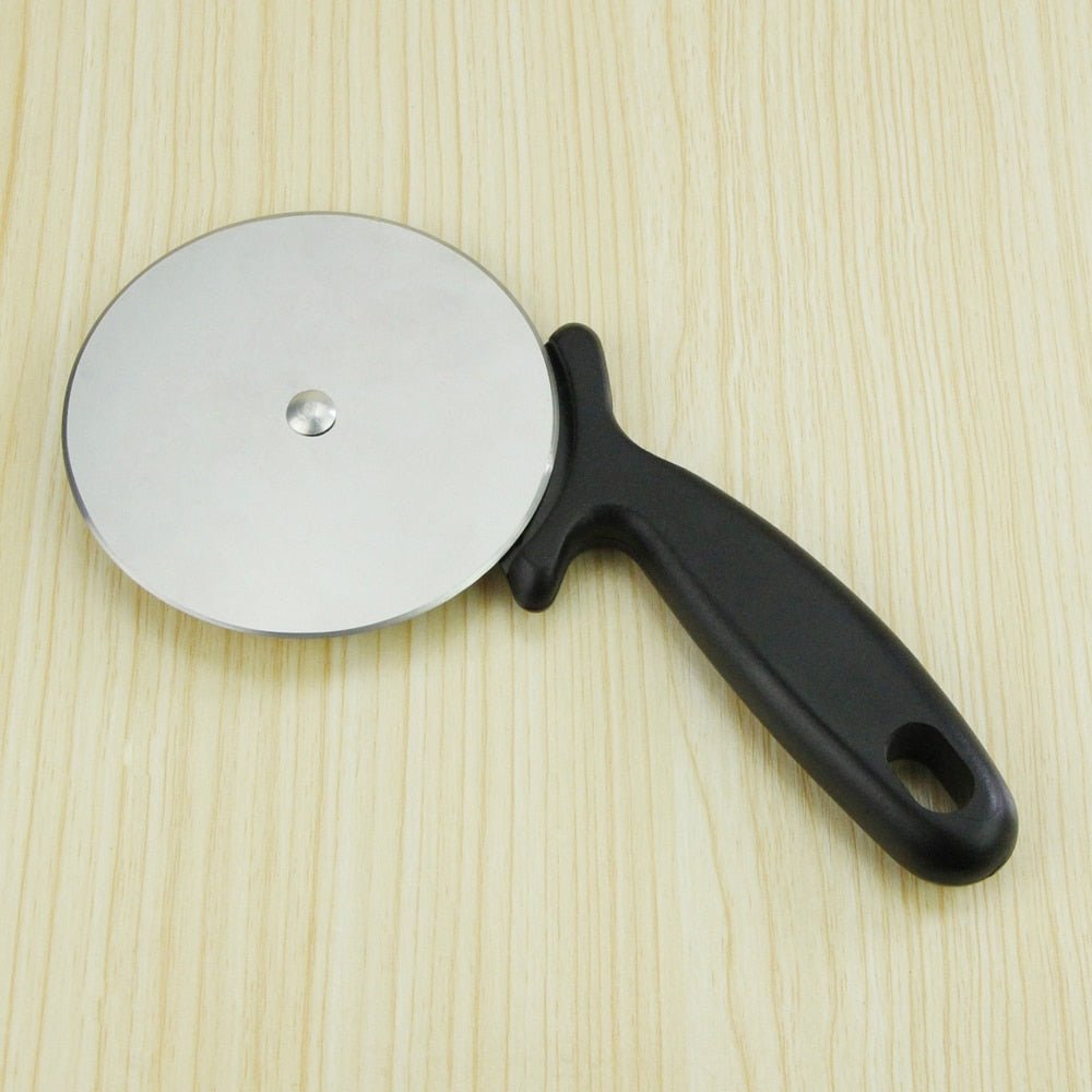 Lisslune | Pizza Roller - Pizza cutter without effort