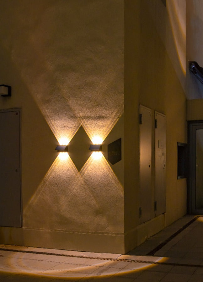 Lisslune | MotionBeam – Outdoor Wall Light with Motion Sensor
