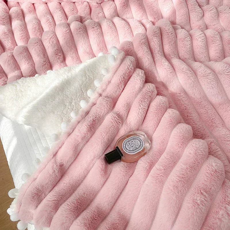 Rynx Toskana Synthetic Rabbit Fur Warm Weighted Blankets for Bed Luxury Synthetic Lamb Wool Double Blanket Soft Fluffy Warmth Double Blanket
