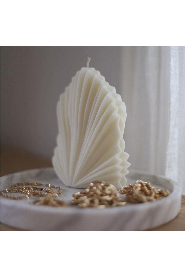 Lisslune | Fan Candle Shape