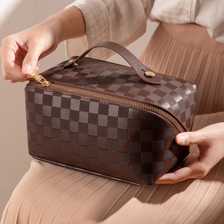 Lisslune | Luxury Checkered Make-up Cosmetic Bag