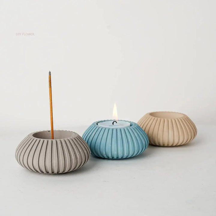 Lisslune | Versatile round silicone mold for crafting personalized concrete candle holders and incense holders - Ideal for DIY home decor projects