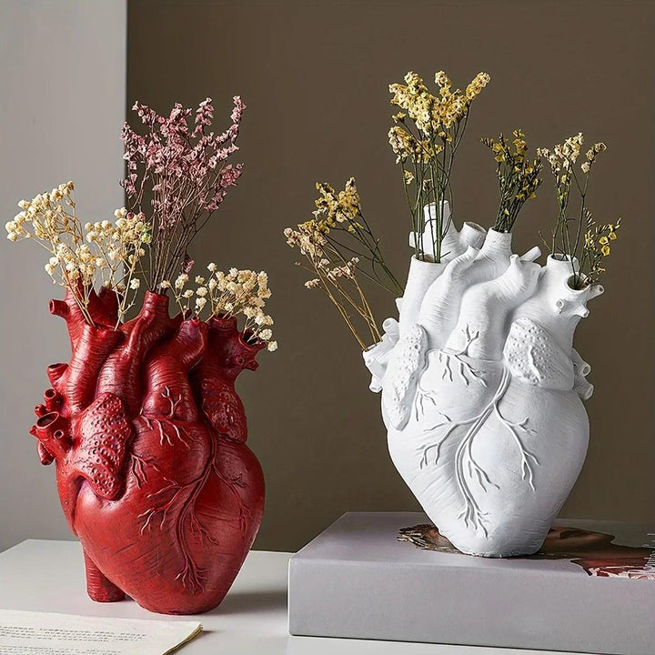 Lisslune | LoveAura - Ceramic Heart-Shaped Vase