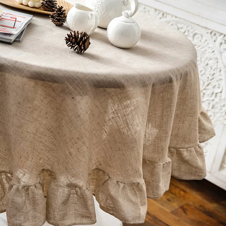 Lisslune | Charm Ruffle Tablecloth