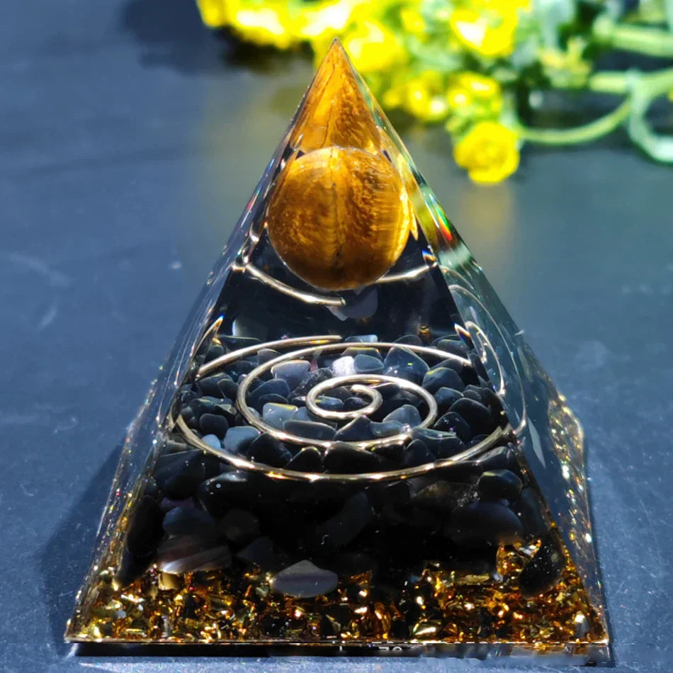 Lisslune | Orgonite Pyramid with Amethyst Pendulum – Energy, Protection and Decoration