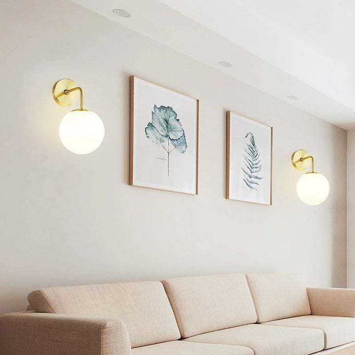 Lisslune | SphereLuxe – Scandinavian Wall Light with Adjustable Lighting