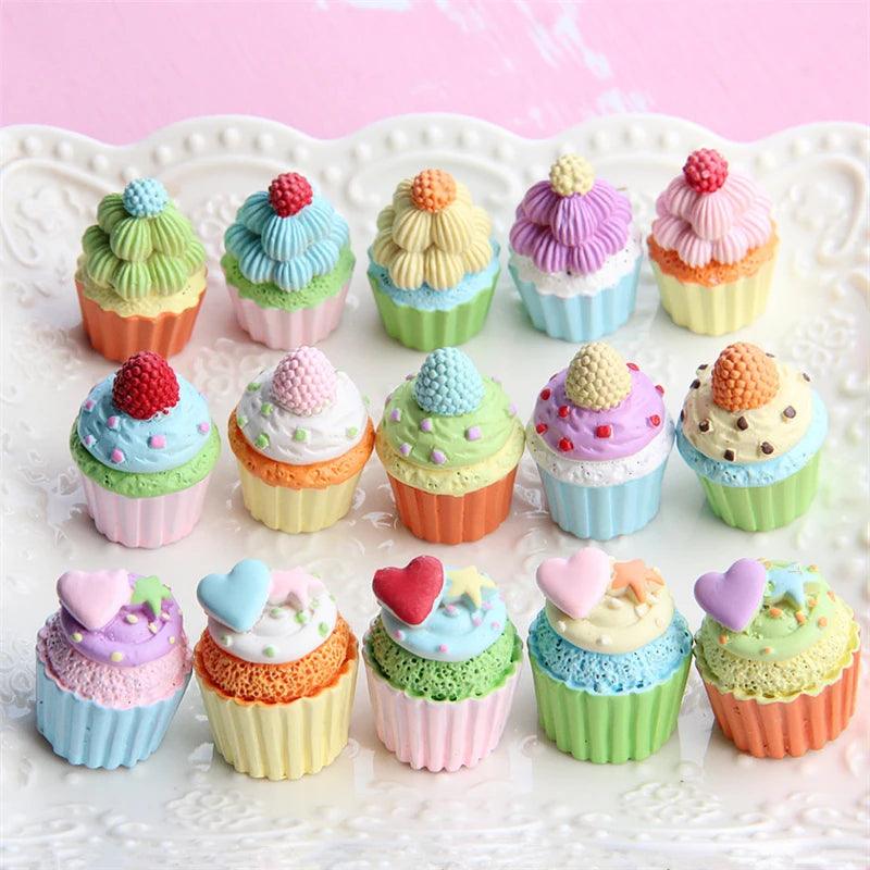 Lisslune | Kawaii 5-piece Miniature Strawberry Heart & Star Resin Cupcake Making Set
