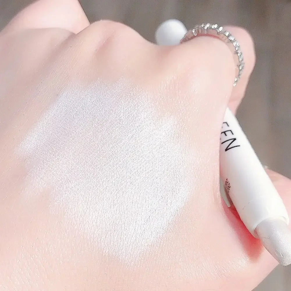 Rynx | Wrinkle-brightening Aegyo-sal Glitter-laying Silk Caterpillar Pen Long-lasting Highlighter Pen White Silver Waterproof Eye Makeup