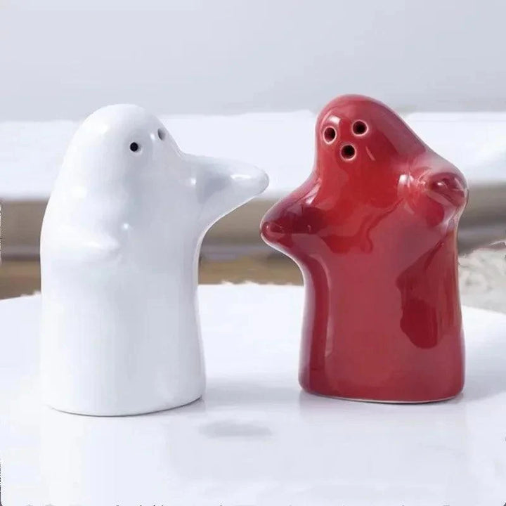 Lisslune | Playful Ceramic Ghost Mini Salt and Pepper Shakers - Perfect Nordic Wedding Gift