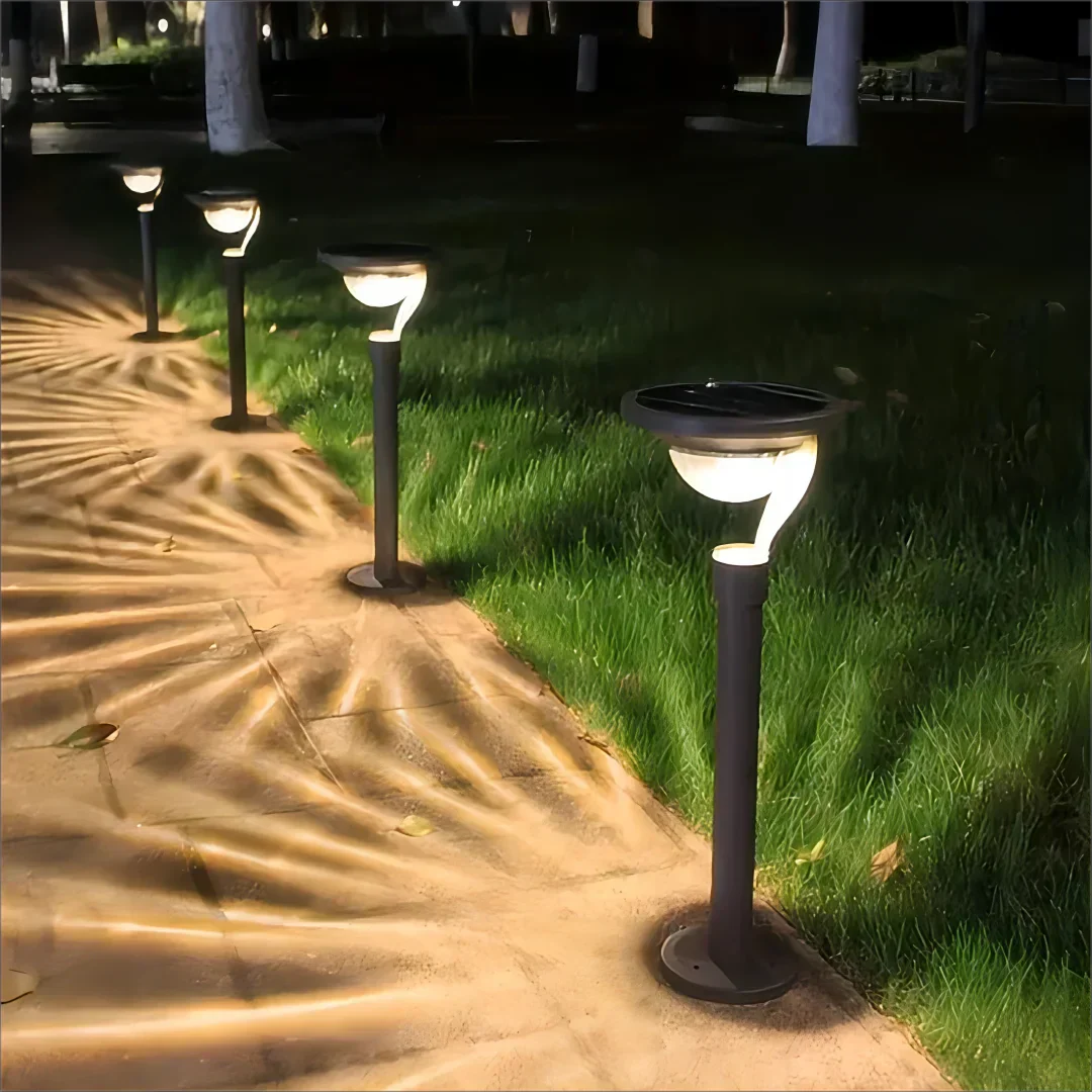 Lisslune | – Ultra high-performance solar lamp for outdoor use