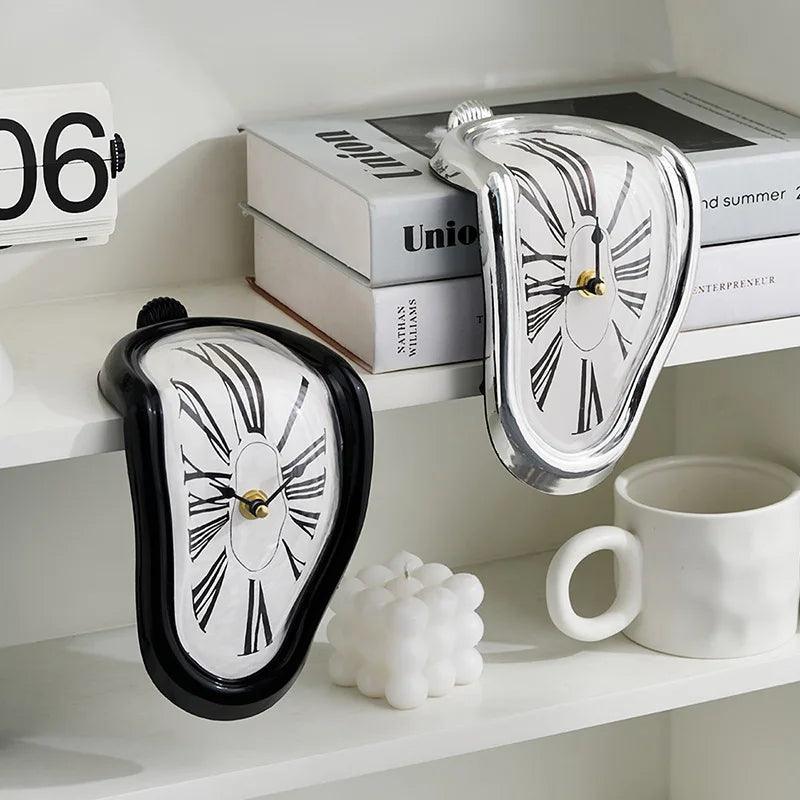 Lisslune | ArtMelt - Unique Art-Inspired Clock