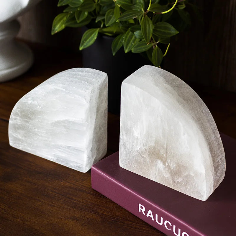 Lisslune | Onyxa White Onyx Bookend | Elegant Design | 1-piece | Luxurious Decor & Functionality