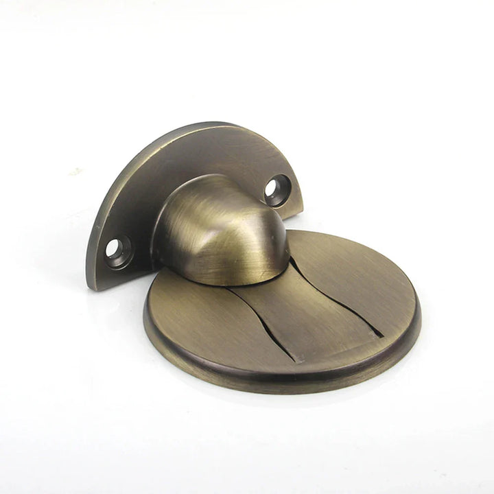 Lisslune | Hidden magnetic doorstop
