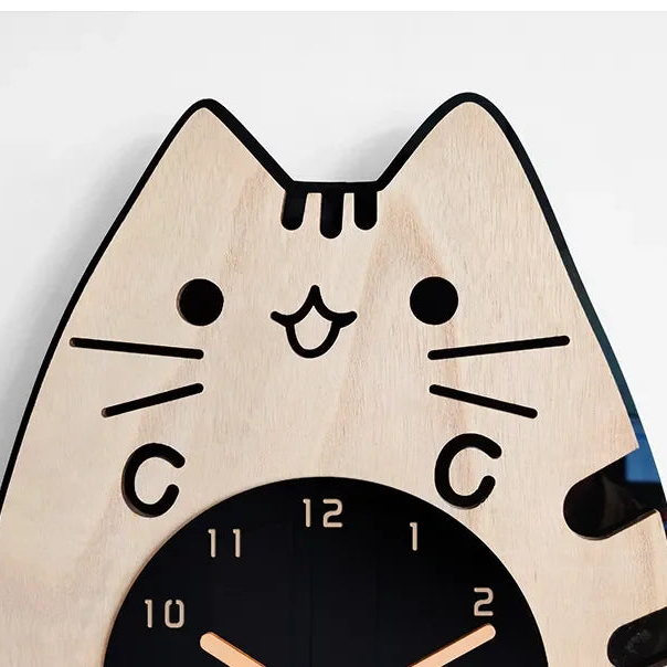 Lisslune | Happy Curious Cat Wall Clock