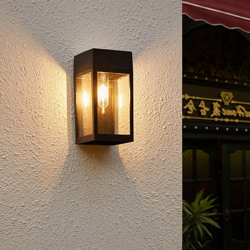 Lisslune | GlowHaven – Wall Lamp for Garden Fences with Inviting Light