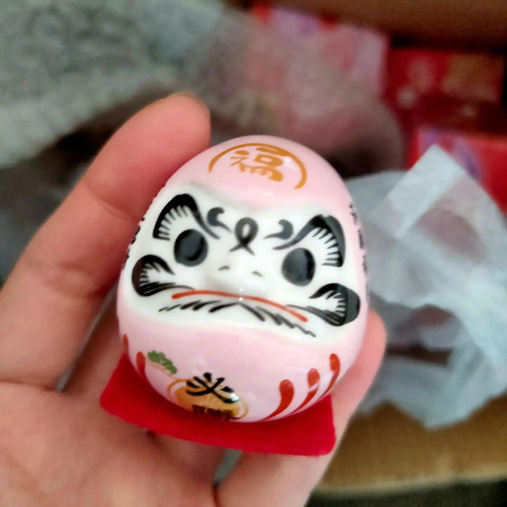 Lisslune | Charming Japanese Ceramic Lucky Cat Daruma Figurine for Home Decor and Gifts