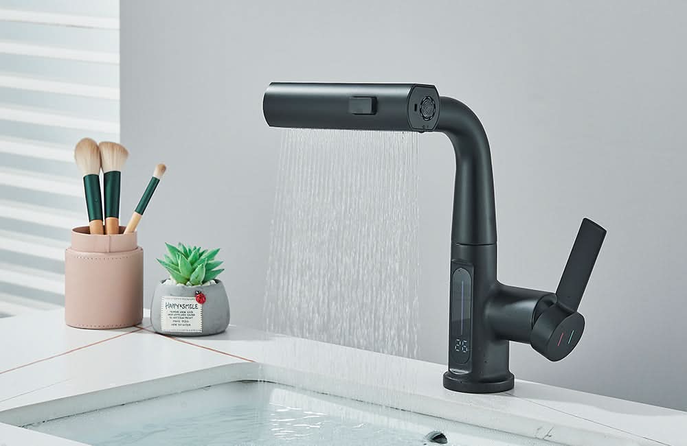 Lisslune | LUXOR - Modern digital washbasin tap