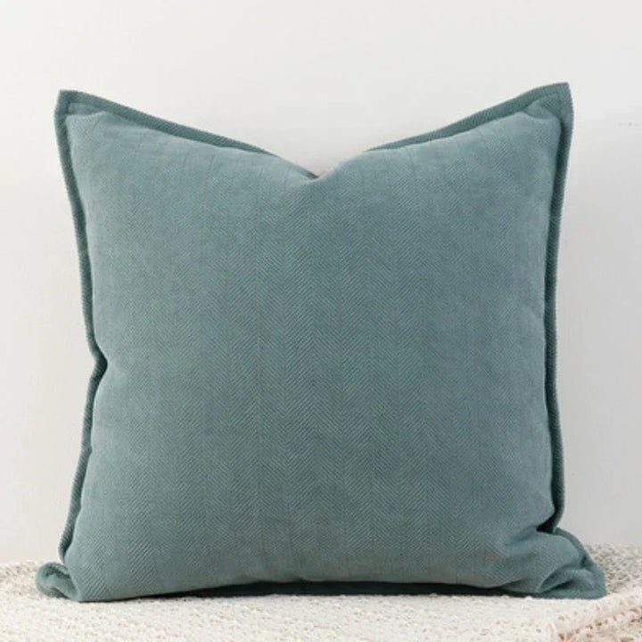 Lisslune | PureChenille - Elegant Cushion Cover for a Cozy Ambience