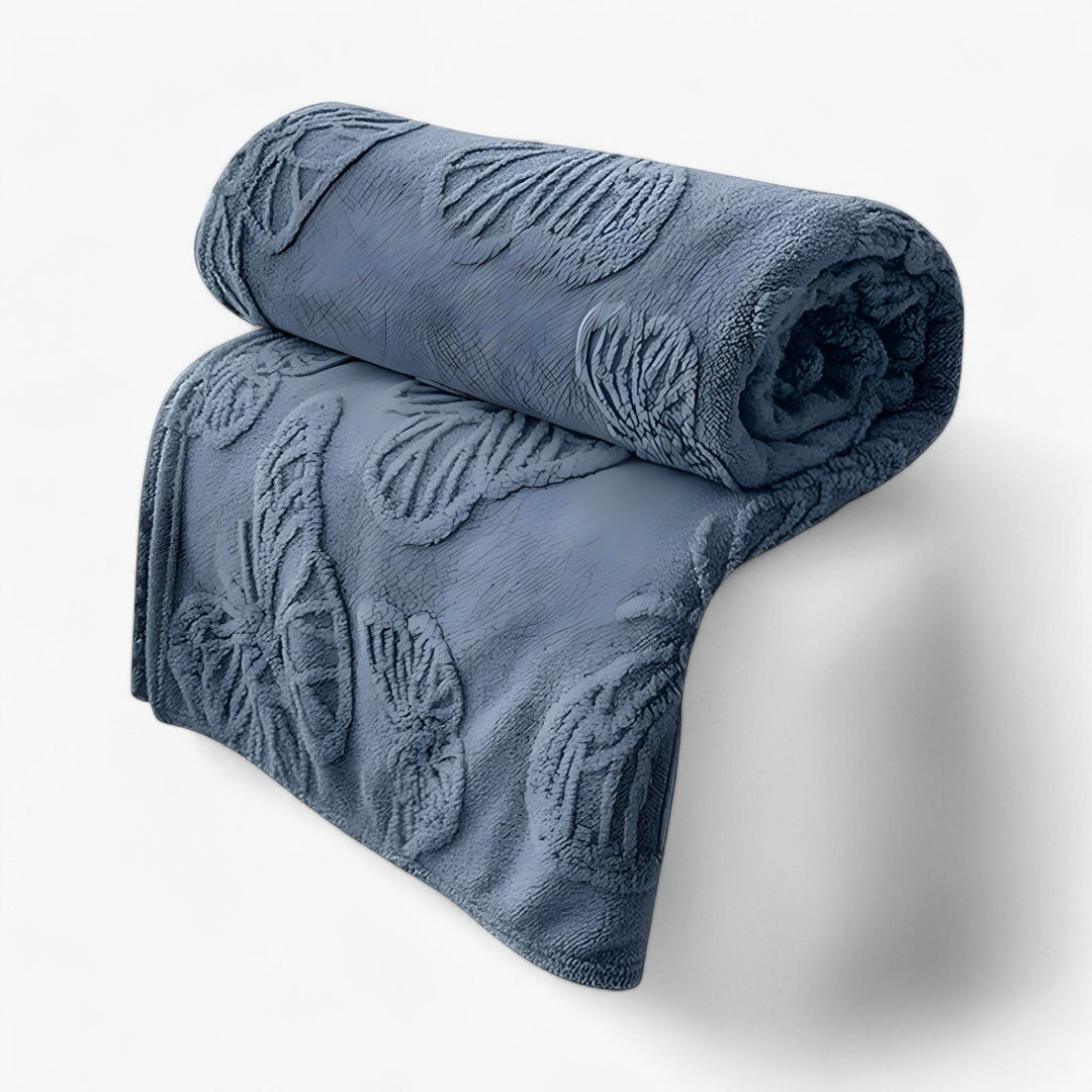 Lisslune | All-Season Soft Blanket for Warm and Cool Comfort