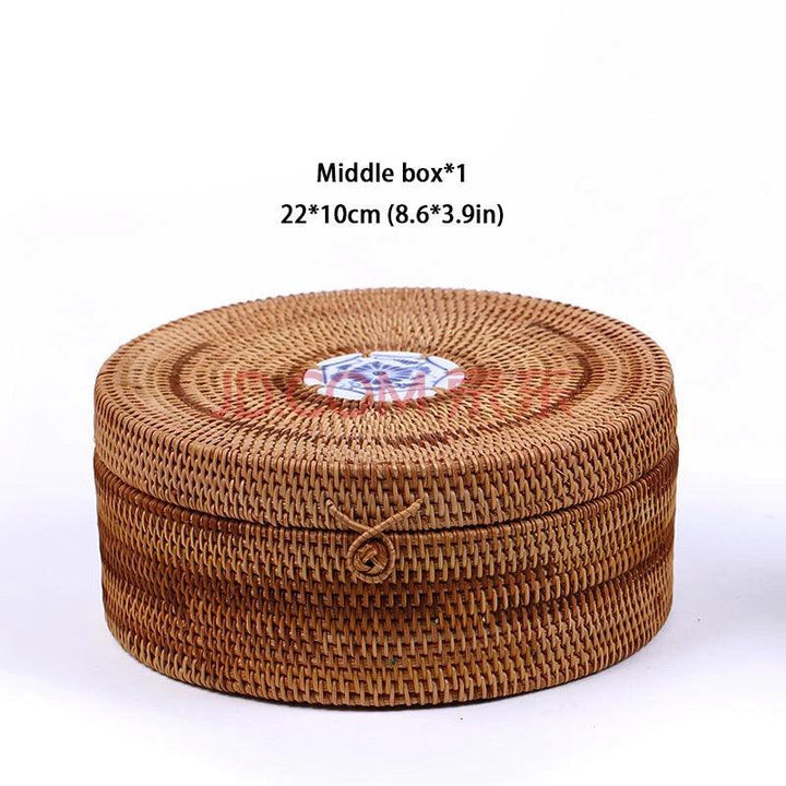 Lisslune | Elegant handwoven rattan tea box: The perfect organizer for tea lovers