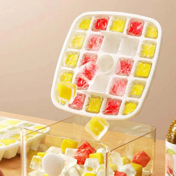 Lisslune | High Capacity Easy Press Frozen Ice Ball Maker
