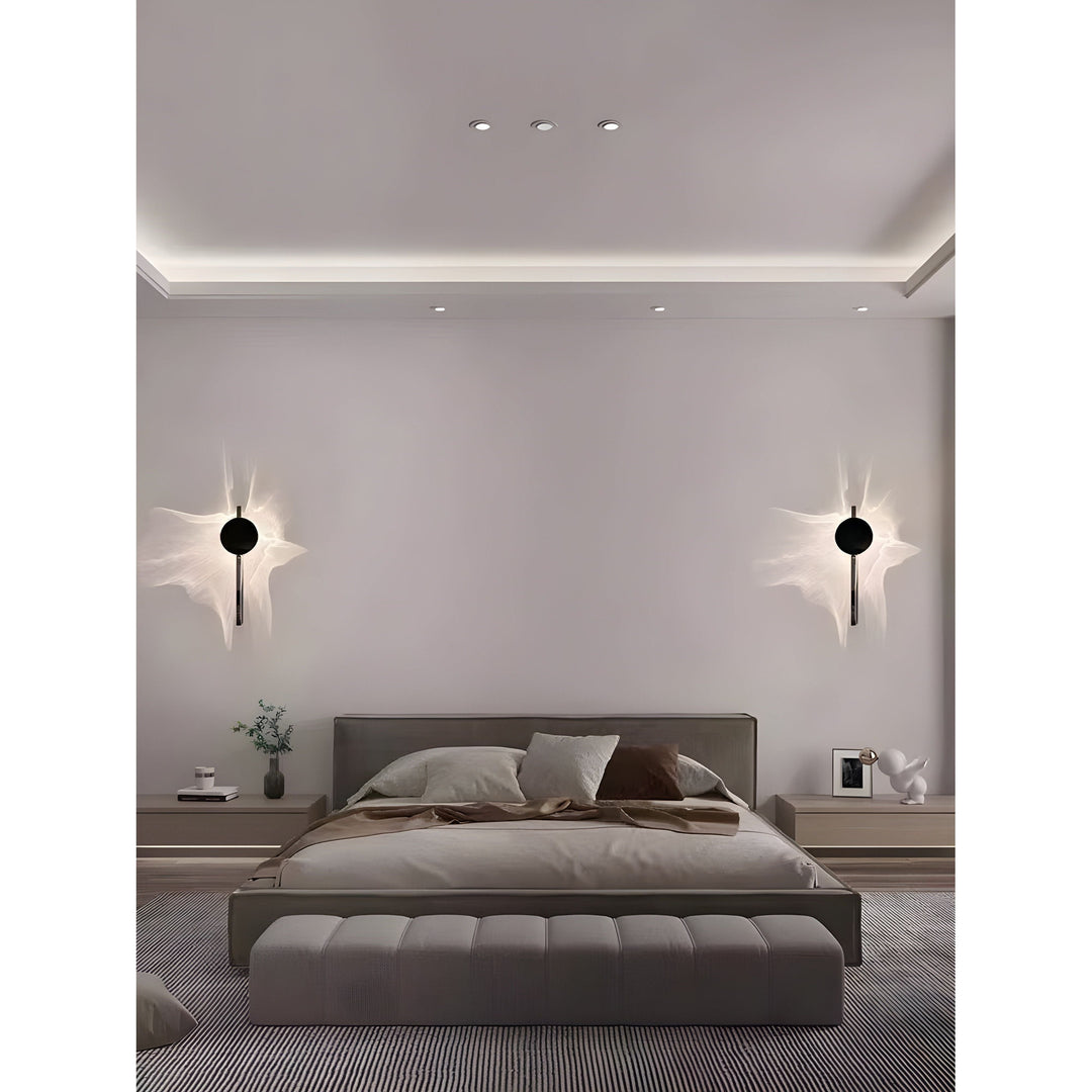 Lisslune | LumiAura Elegant LED Wall Light – Minimalist Design