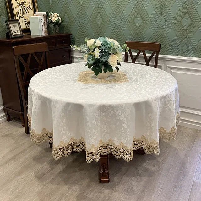 Lisslune | Lace Dreams Tablecloth