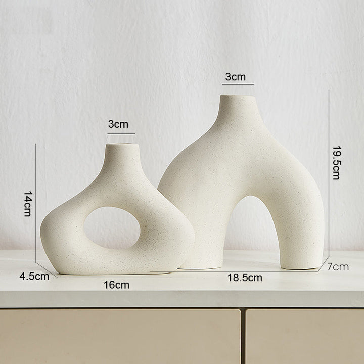 Lisslune | Orbiform ceramic vase – Modern minimalist round design