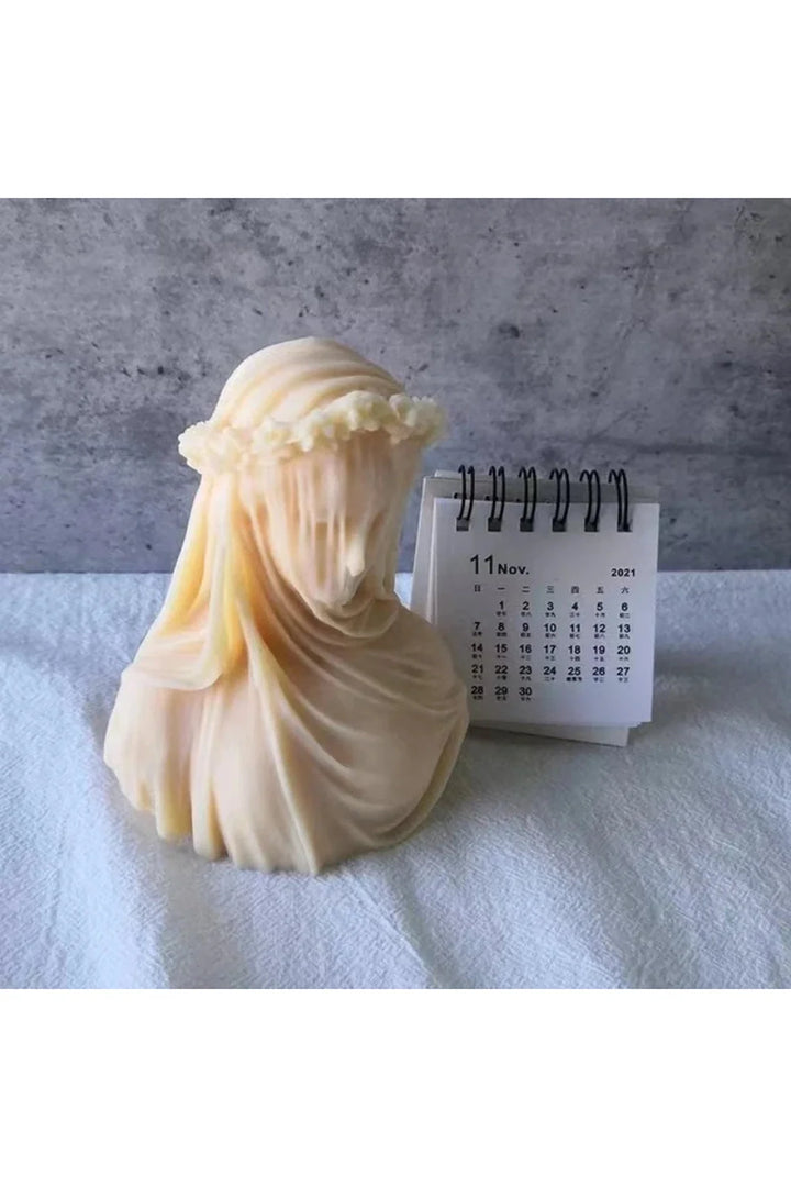 Lisslune | Portrait sculpture candle mold DIY