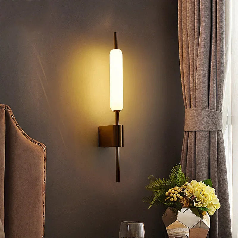 Lisslune | AuraGold – Elegant Gold Wall Lamp for LED Illumination