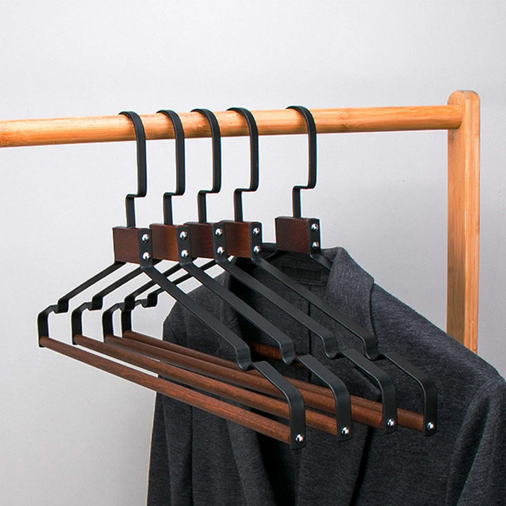 Lisslune | Industrial towel holder