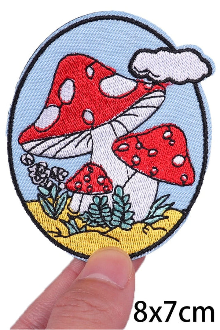 Lisslune | Follower Embroidery Patches