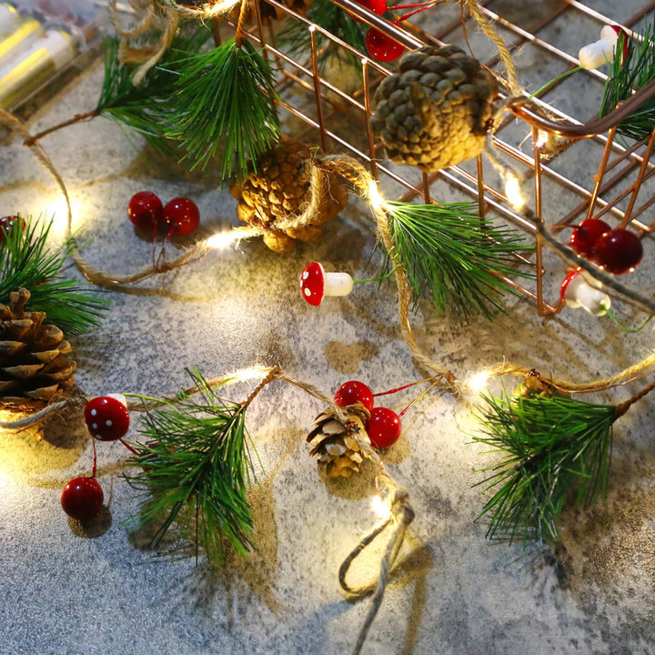 Rynx | Christmas light chain, 20 LED 180cm Christmas garland battery operated, red berry LED light chain copper wire lights decor
