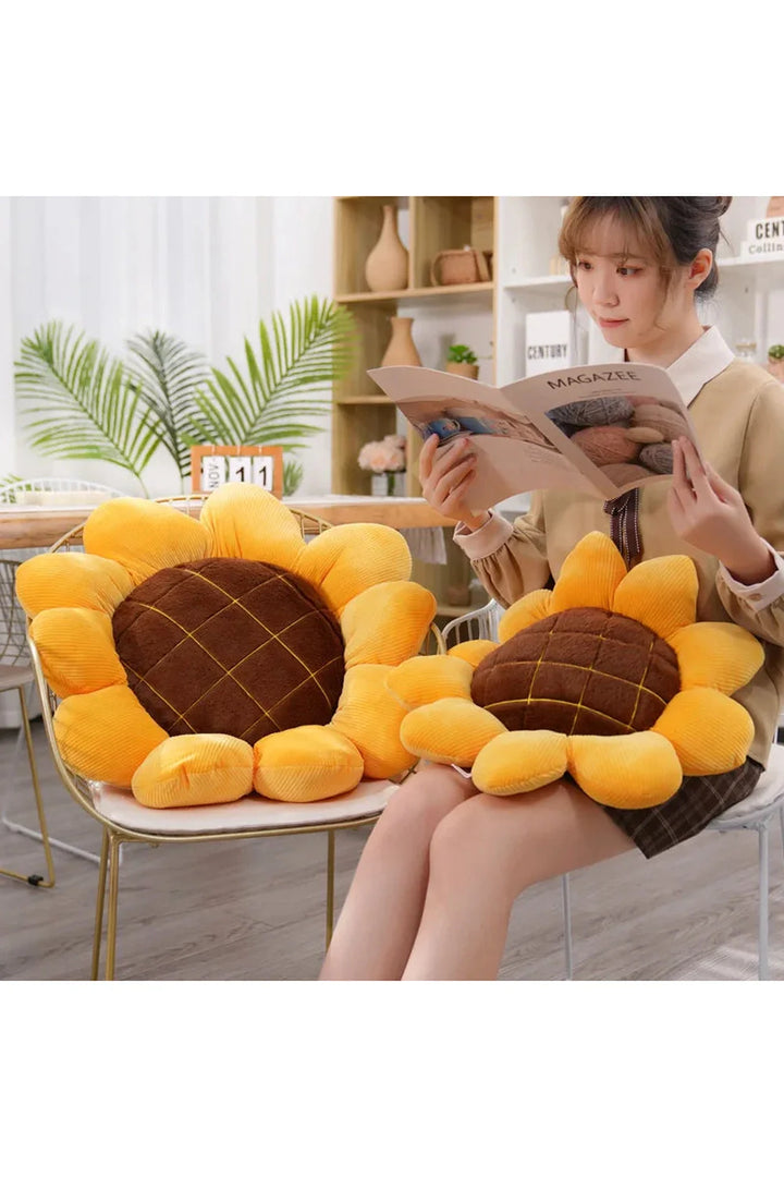 Lisslune | Plush pillow