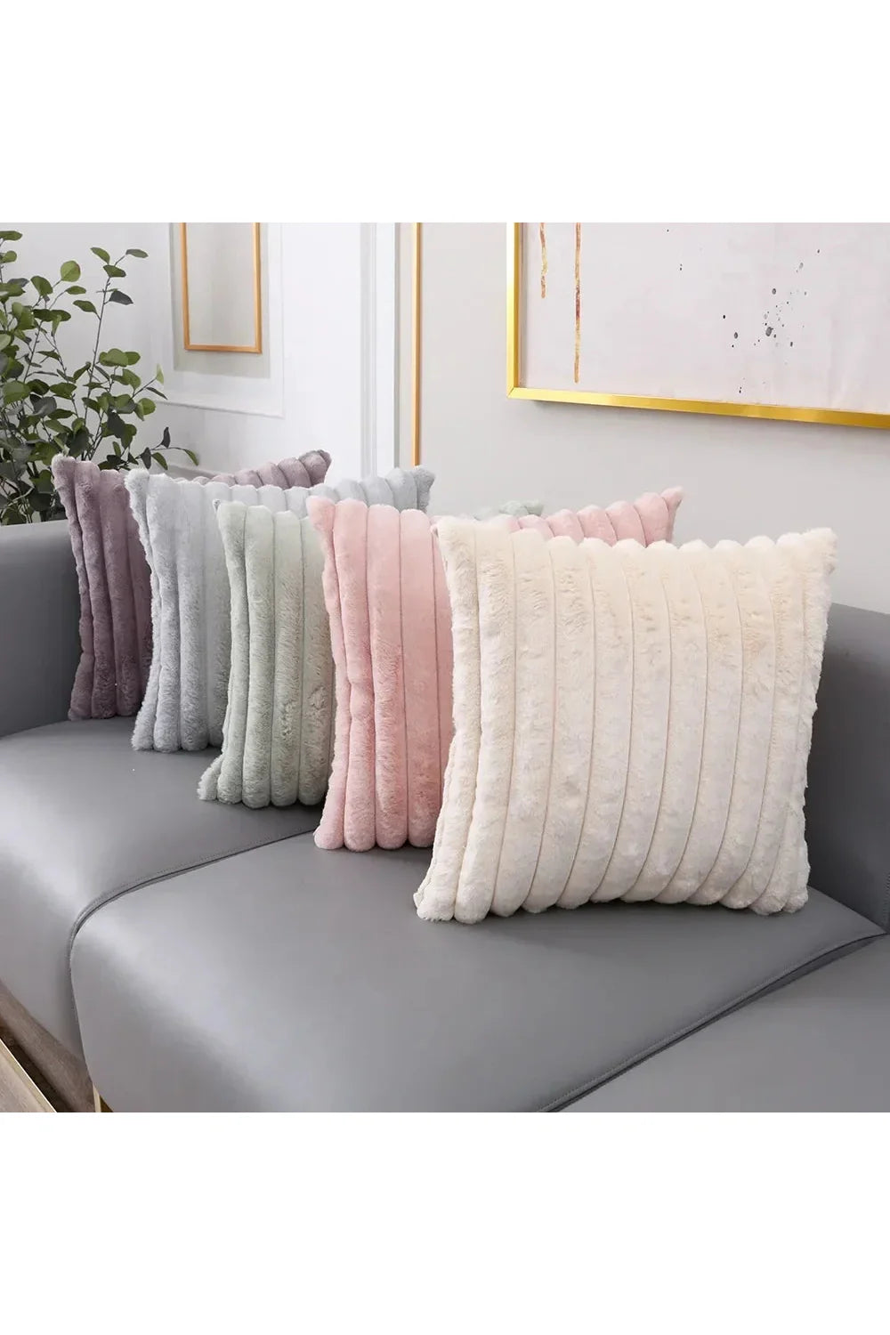 Lisslune | White plush pillow cover