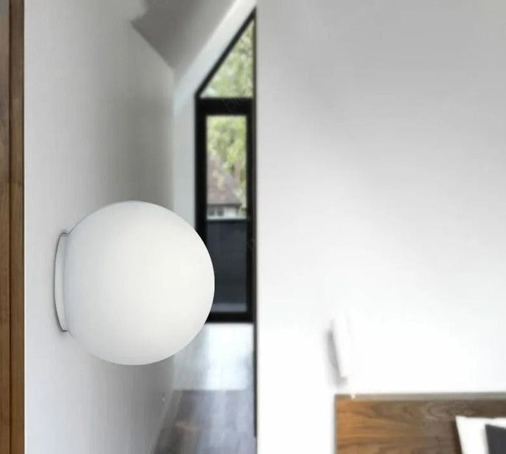 Lisslune | GlaciaLuxe – Minimalist Wall Lamp with Glass Stone Design