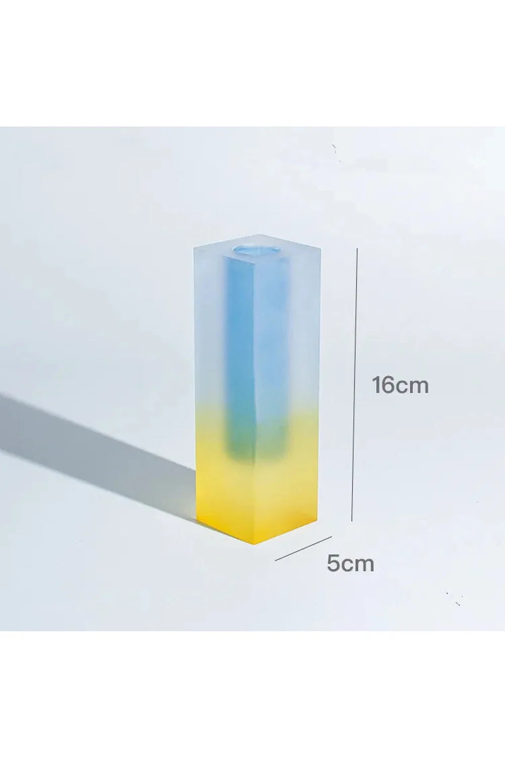 Lisslune | geometric wedding vase