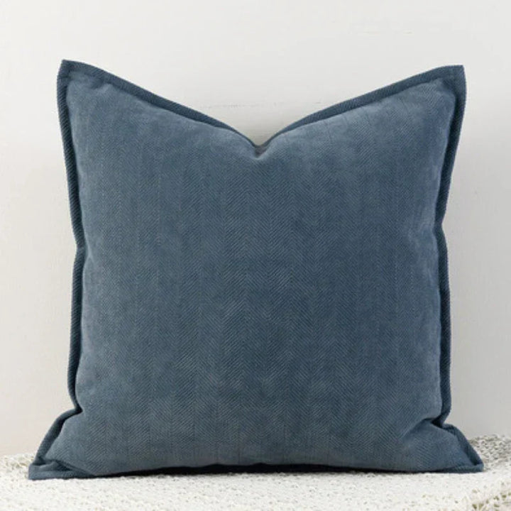 Lisslune | PureChenille - Elegant Cushion Cover for a Cozy Ambience