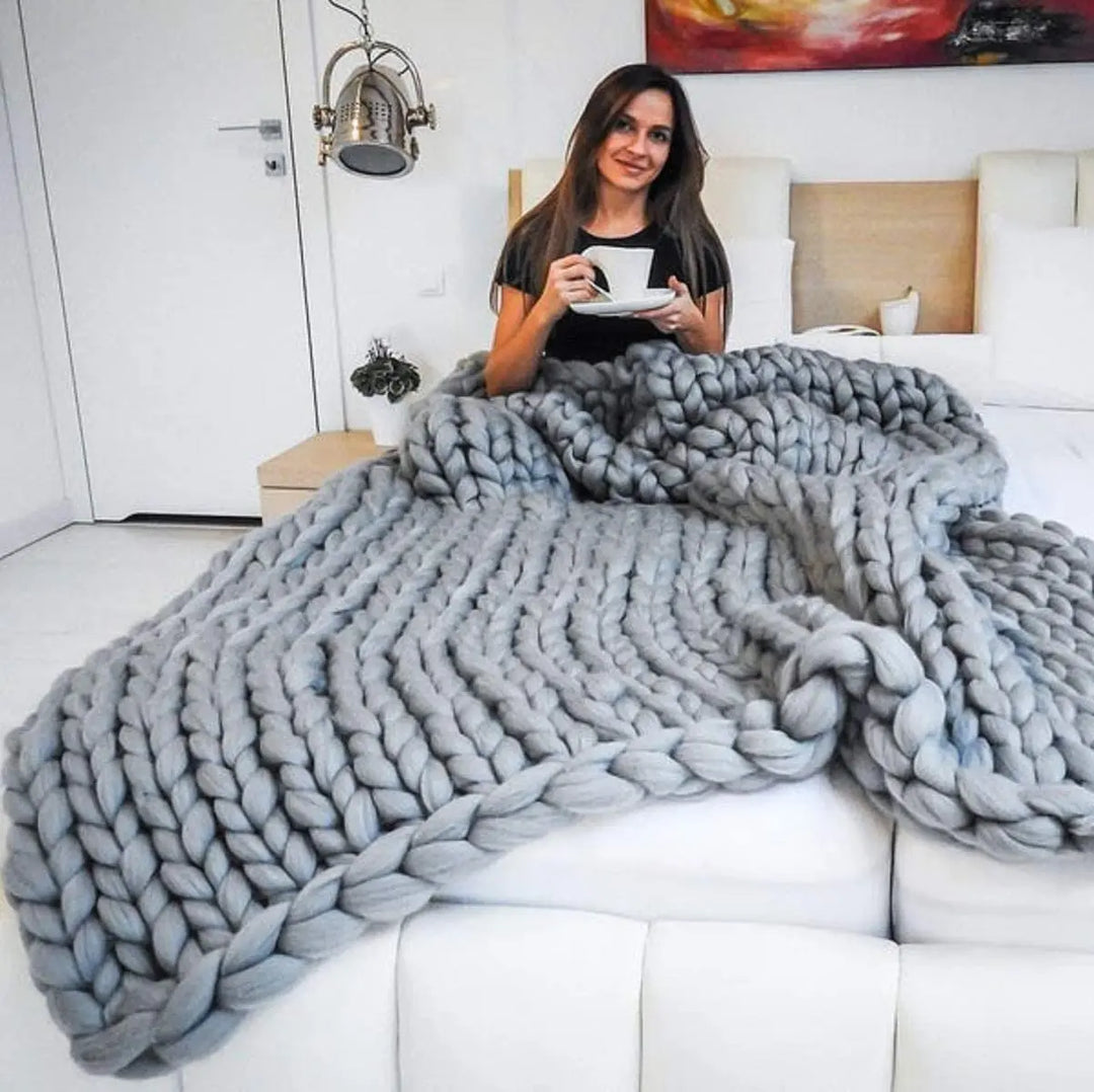 Lisslune | Chunky Knit Blanket – Cozy Wool Blanket for Every Room – Soft & Warm – Perfect for Sofa and Bed