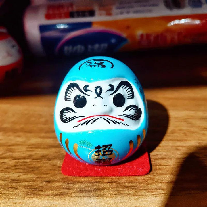 Lisslune | Charming Japanese Ceramic Lucky Cat Daruma Figurine for Home Decor and Gifts
