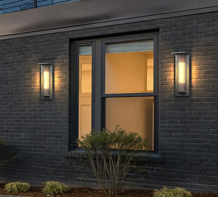 Lisslune | MotionLume – Solar Wall Light with Motion Sensor