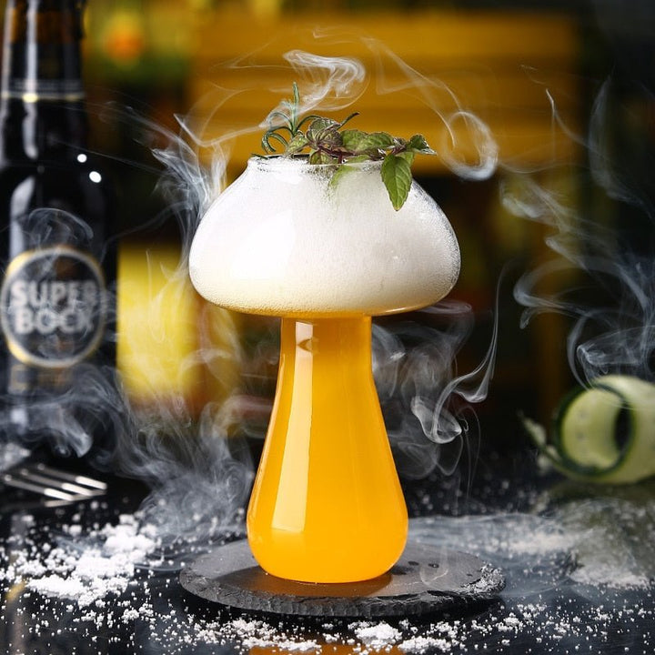 Lisslune | Funny Pils Cocktail Glass