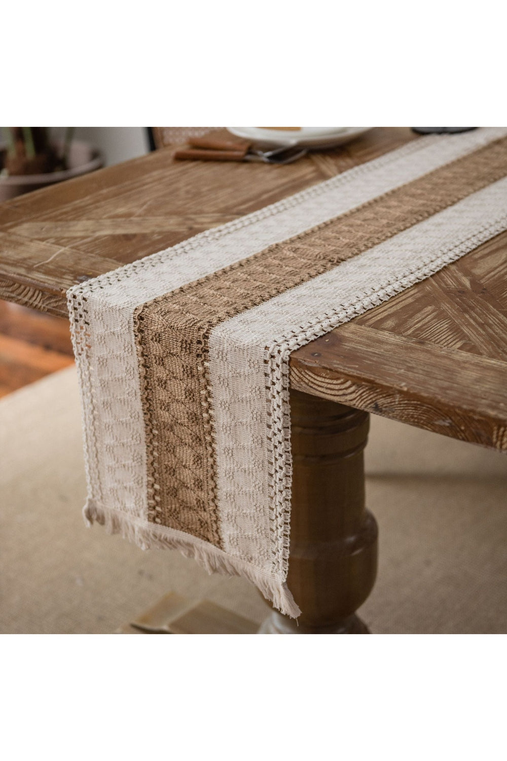 Lisslune | Table Runner - Light Academia