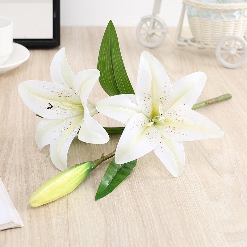 Lisslune | Very Elegant Lily Arrangement: A Touch of Elegance for Every Occasion