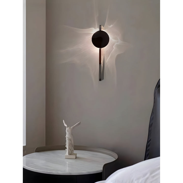 Lisslune | LumiAura Elegant LED Wall Light – Minimalist Design