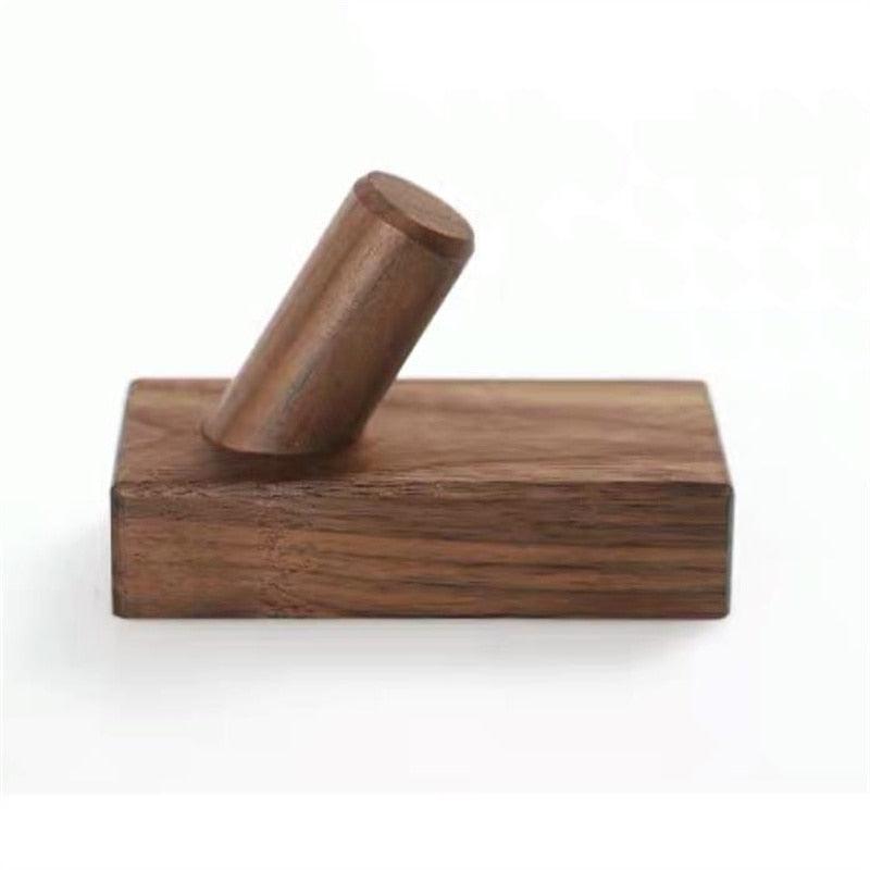 Lisslune | Elegant Nordic Wood Hook: Luxurious Botanical Accent for Chic Living Spaces