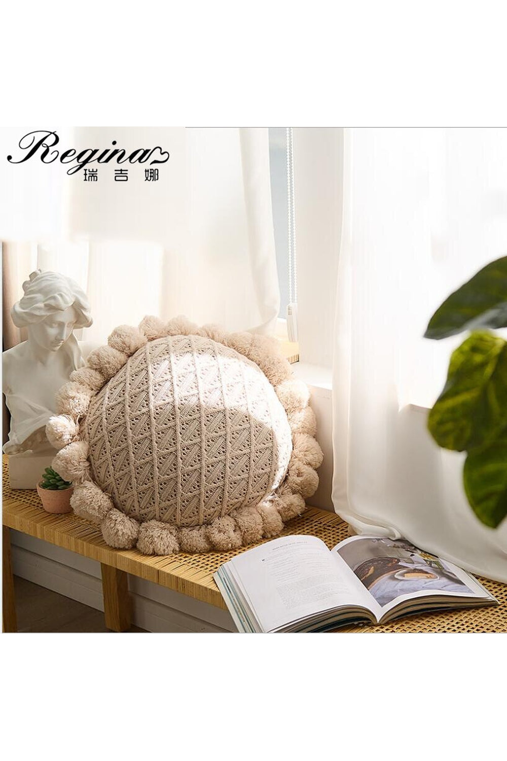 Lisslune | decorated round cushions