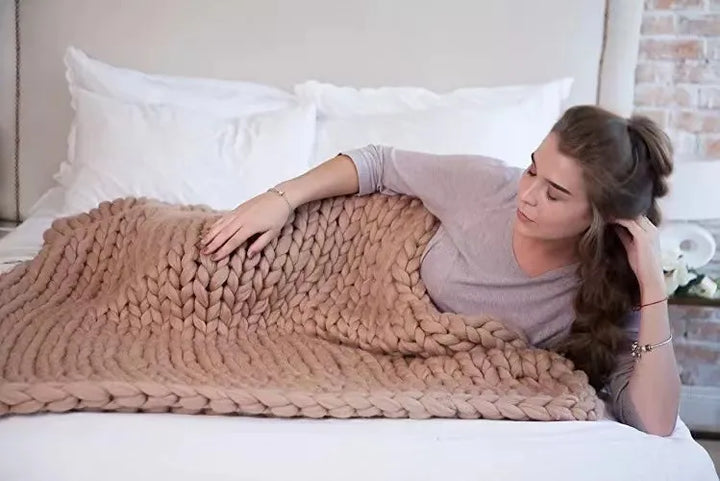 Lisslune | Chunky Knit Blanket – Cozy Wool Blanket for Every Room – Soft & Warm – Perfect for Sofa and Bed